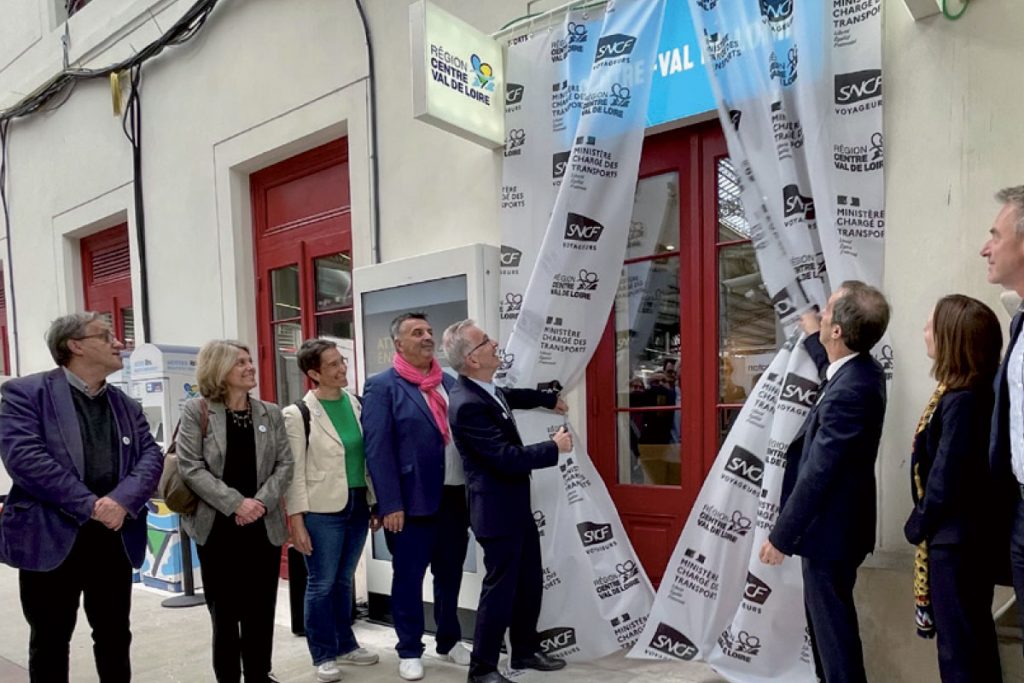 À Austerlitz, une porte s’ouvre sur la Région Centre-VdL