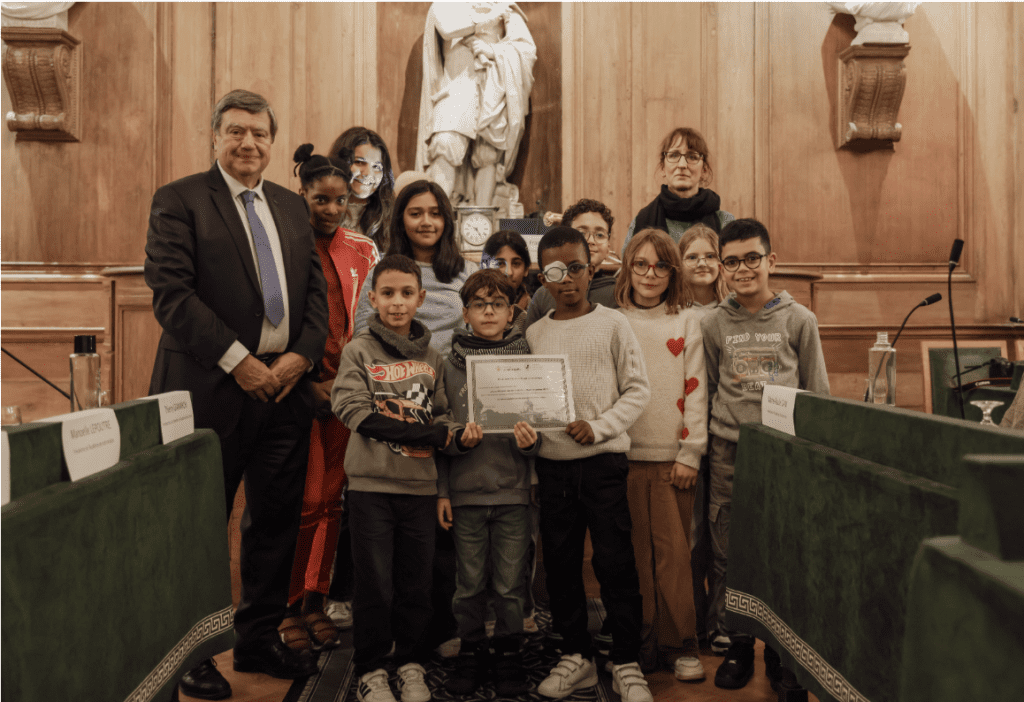Une mention nationale à l’Académie des sciences pour le projet scientifique d'une école primaire de la Riche, accompagné par une doctorante de l’université de Tours